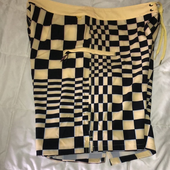 VANS NEW BOARDSHORTS SKEWED CHECKER MENS 33 WAIST ANTIQUE WHITE POCKET 18 in. - Picture 3 of 8